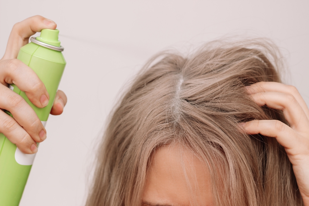 Haare Trockenshampoo