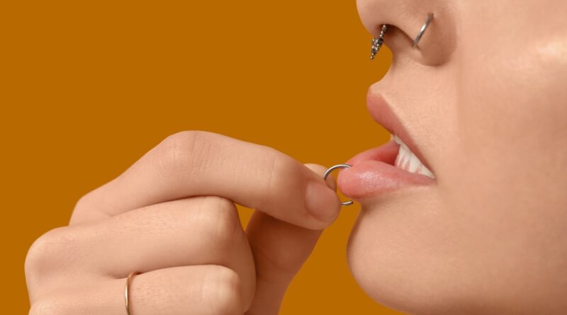 lippenpiercing ring